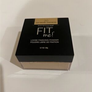 Maybelline Fit Me Loose Powder - Light Medium